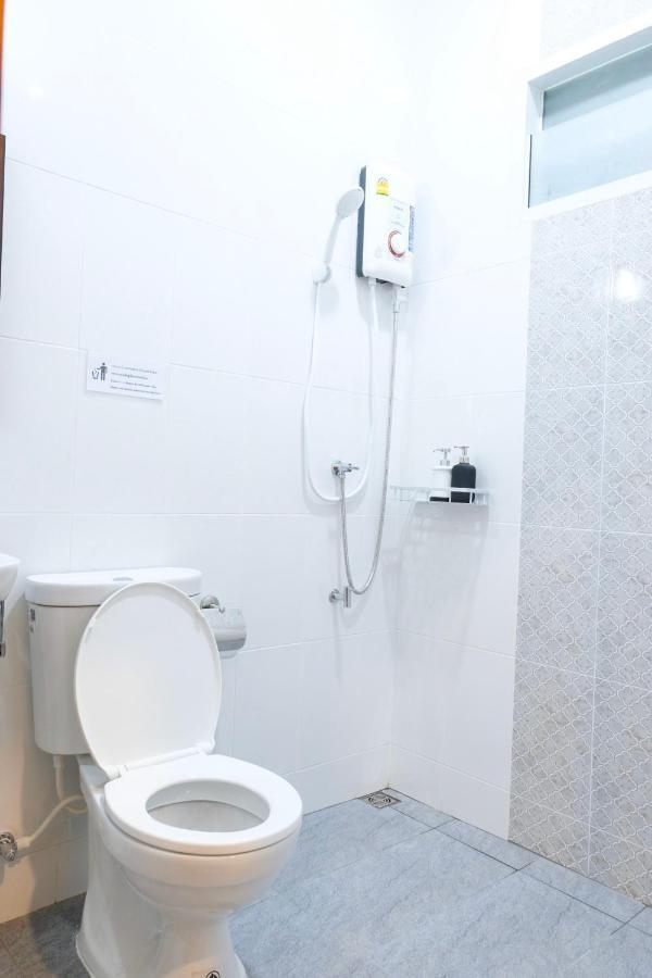 The Cozy Hotel Phetchaburi Extérieur photo