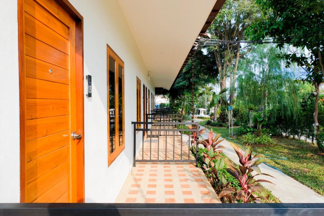 The Cozy Hotel Phetchaburi Extérieur photo